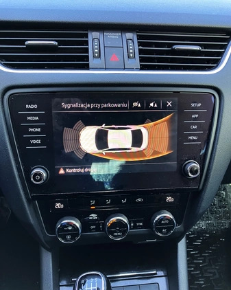 Skoda Octavia cena 47999 przebieg: 207000, rok produkcji 2018 z Rzeszów małe 154